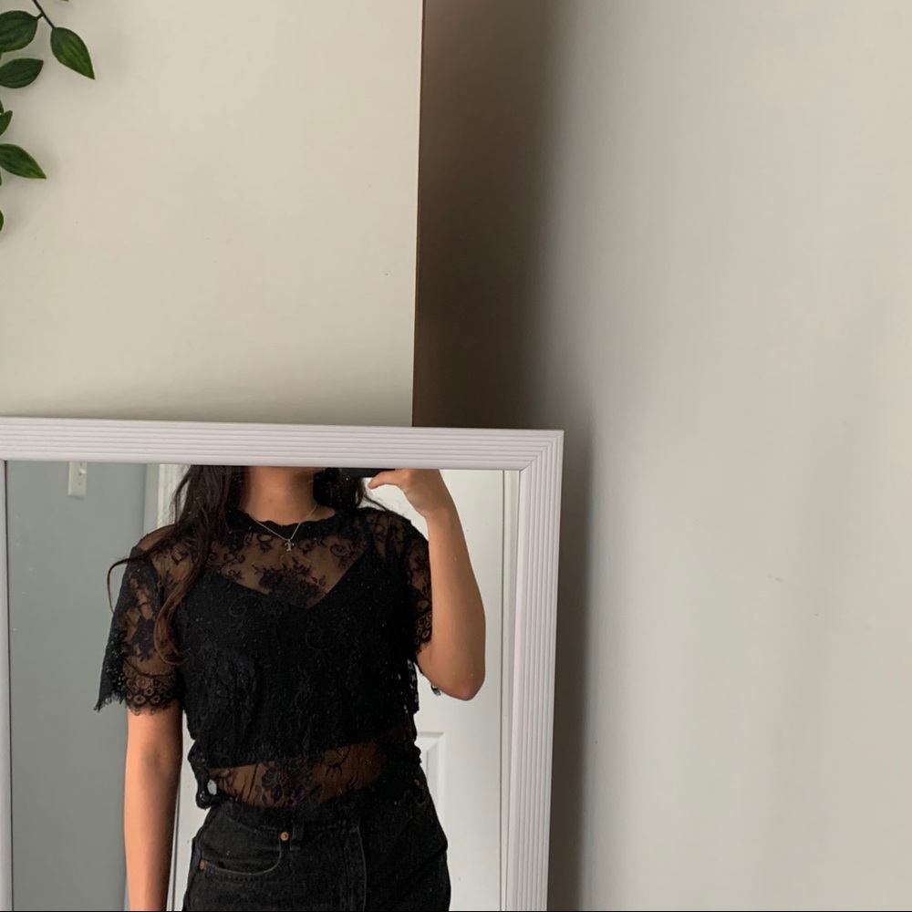 black lace top short sleeve tee